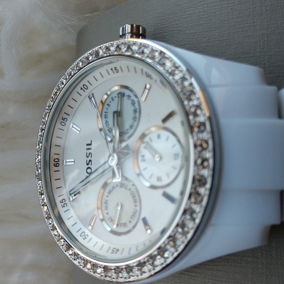 NEW Fossil White with simulated gems - Picture 7 of 9